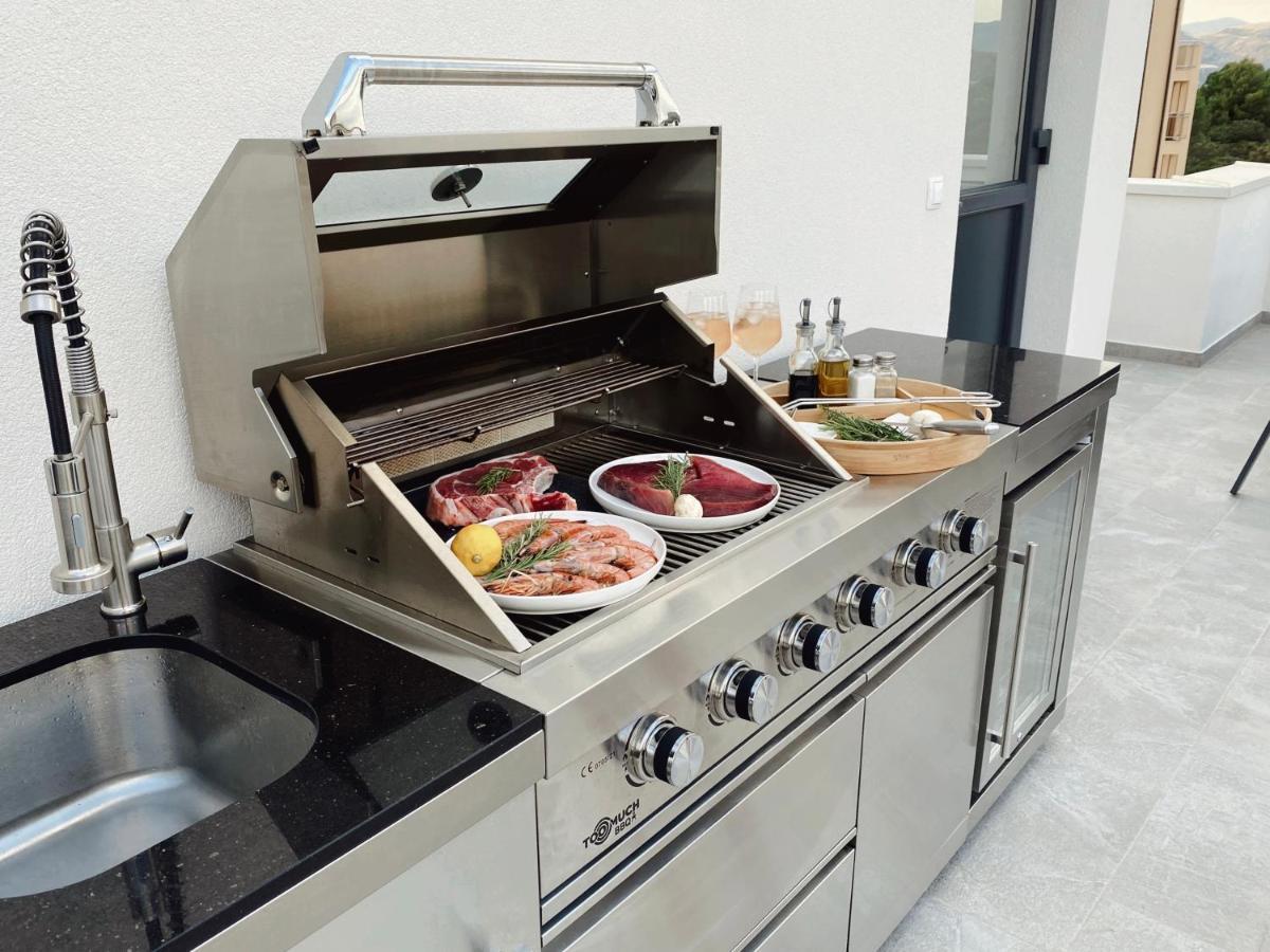 Apartment Agnes With 63 M2 Rooftop Terrace, Grill And Pool Okrug Gornji Eksteriør bilde